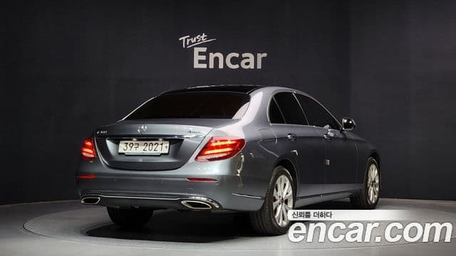 Mercedes-Benz E-Class W213 2