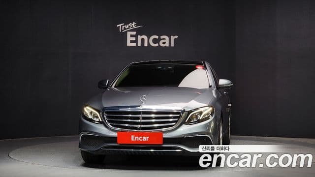 Mercedes-Benz E-Class W213 3