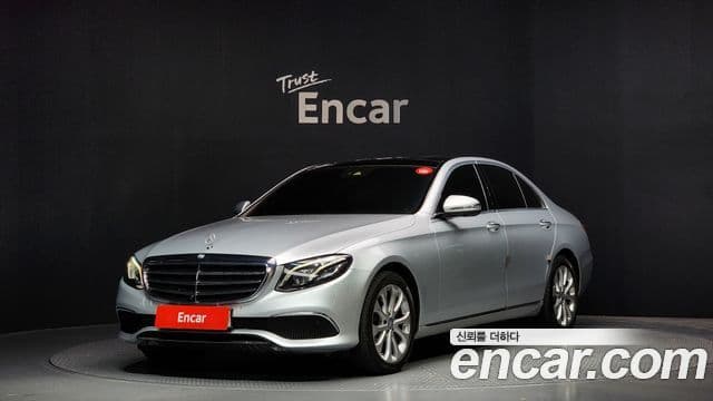 Mercedes-Benz E-Class W213 1