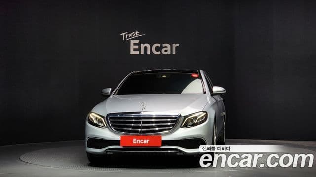 Mercedes-Benz E-Class W213 3