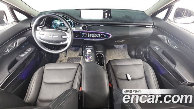 Genesis GV70 4