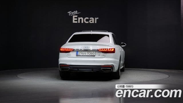 Audi A4 (B9) 4