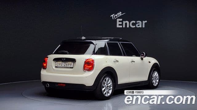 MINI Cooper D 2