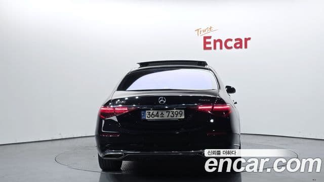 Mercedes-Benz S-Class W223 4