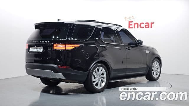 Land Rover Discovery 5 2