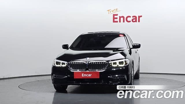 BMW 5 Series (G30) 2