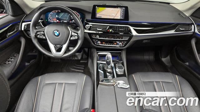 BMW 5 Series (G30) 4