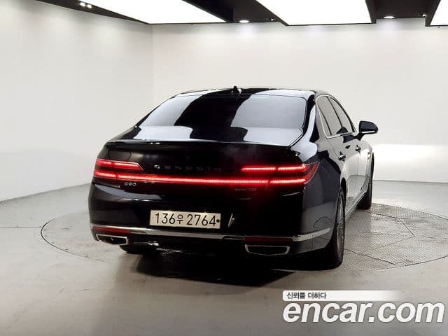 Genesis G90 3