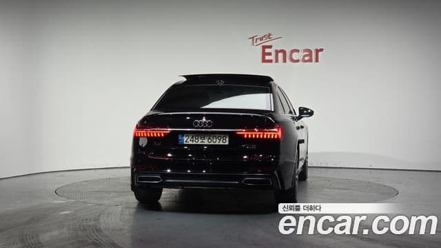Audi A6 (C8) 3