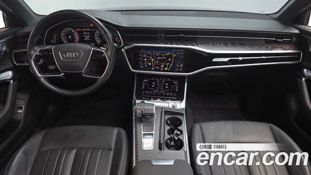 Audi A6 (C8) 4