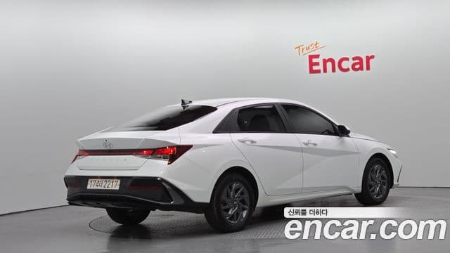 Hyundai The New Avante (CN7) 2