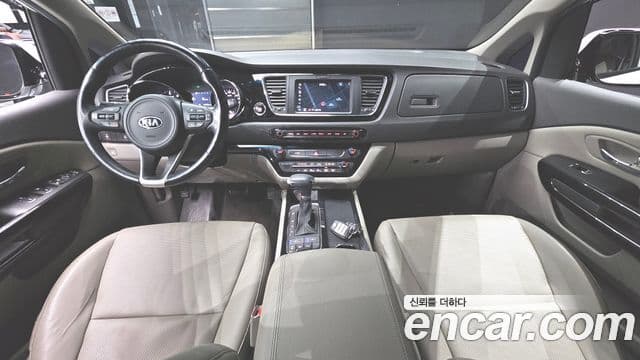 Kia All New Carnival 4