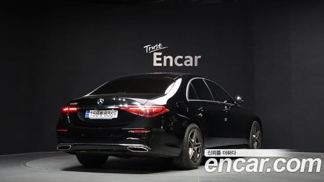 Mercedes-Benz S-Class W223 2