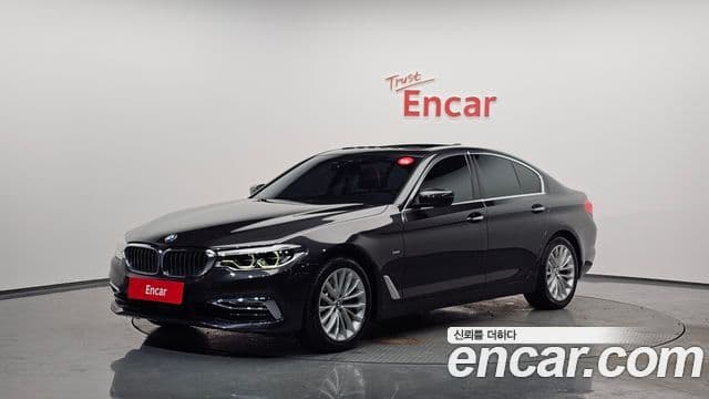 BMW 5 Series (G30)