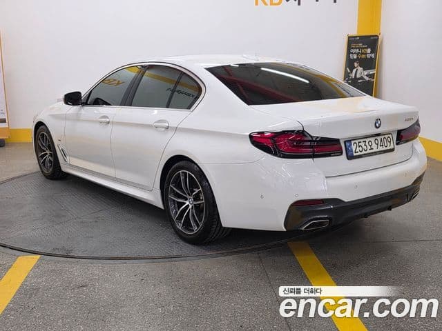 BMW 5 Series (G30) 2