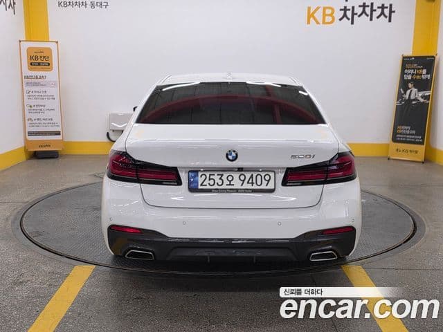 BMW 5 Series (G30) 4