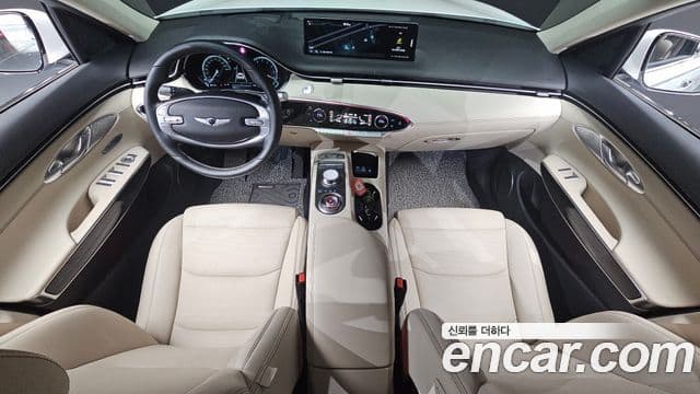 Genesis GV70 4