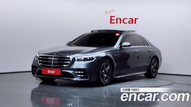Mercedes-Benz S-Class W223 1