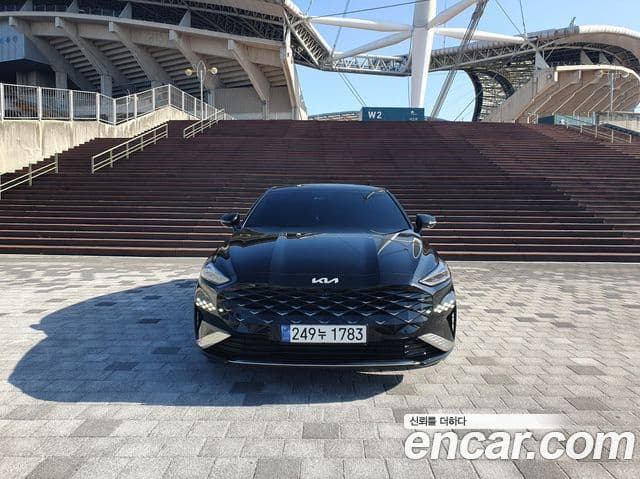 Kia K8 2