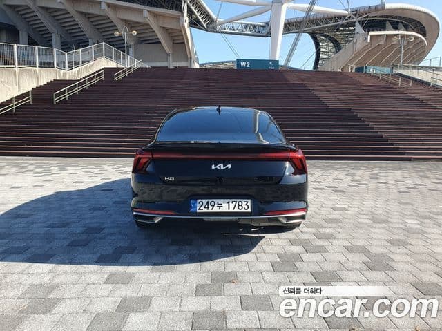 Kia K8 3