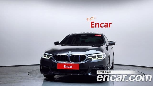 BMW 5 Series (G30) 3