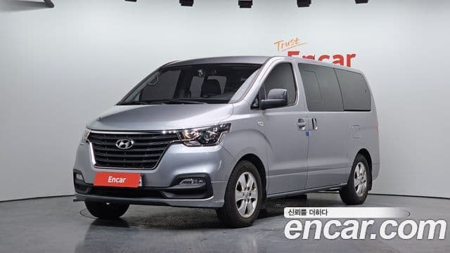 Hyundai The New Grand Starex