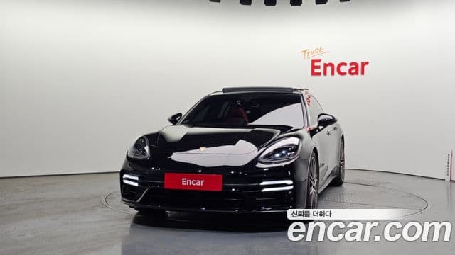 Porsche Panamera (971) 3