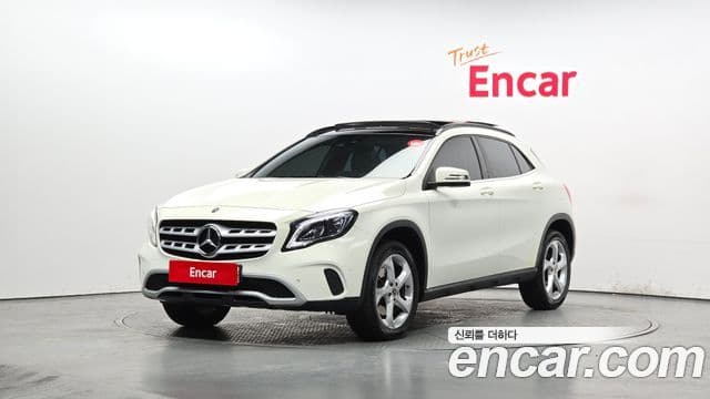 Mercedes-Benz GLA-Class X156