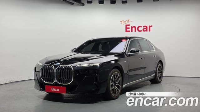 BMW 7 Series (G70)