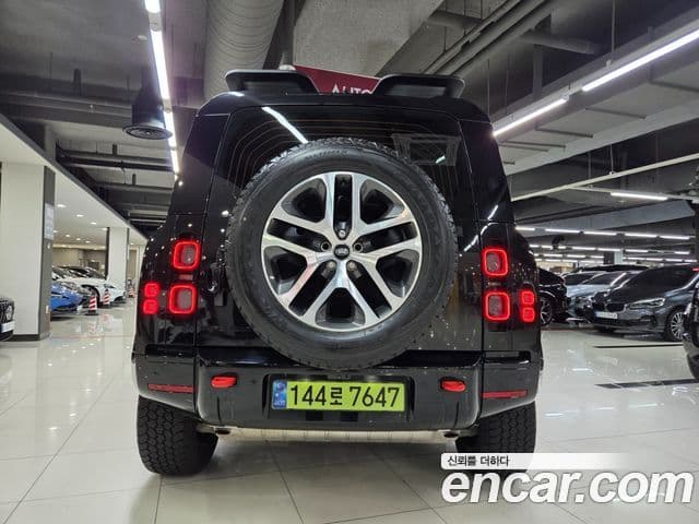 Land Rover 디펜더 (L663) 3