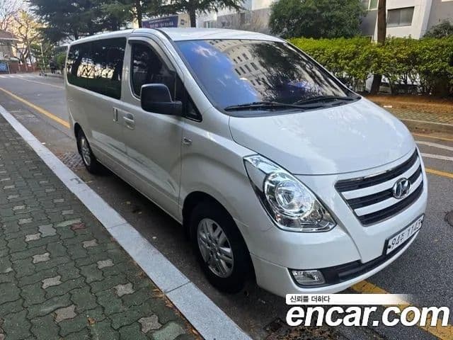 Hyundai Grand Starex 4