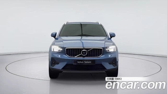 Volvo XC40 3