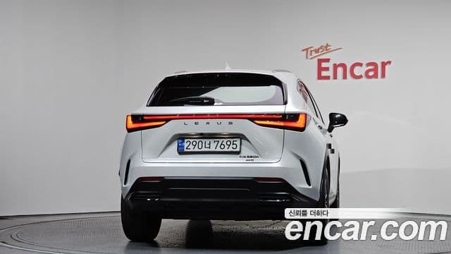 Lexus NX350h 2nd Gen 4