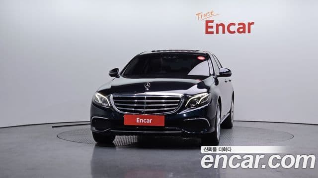 Mercedes-Benz E-Class W213 3