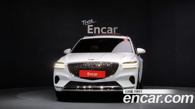 Genesis GV70 3