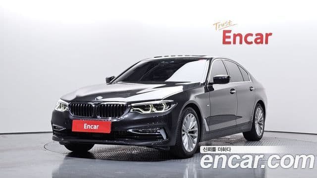 BMW 5 Series (G30)