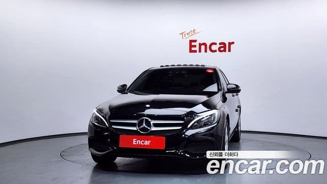 Mercedes-Benz C-Class W205 3