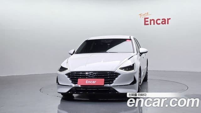 Hyundai Sonata (DN8) 2