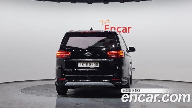 Kia The New Carnival 3