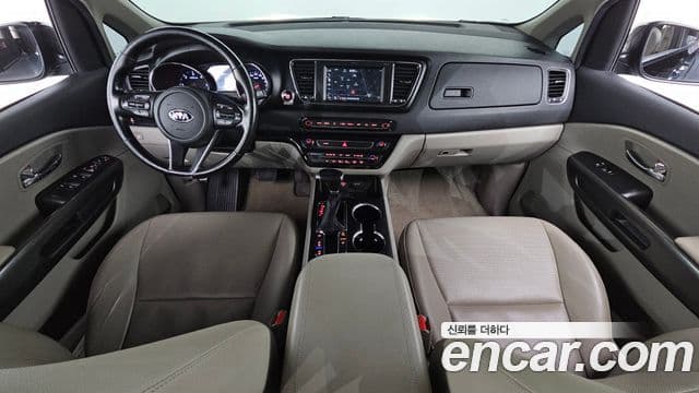 Kia The New Carnival 4