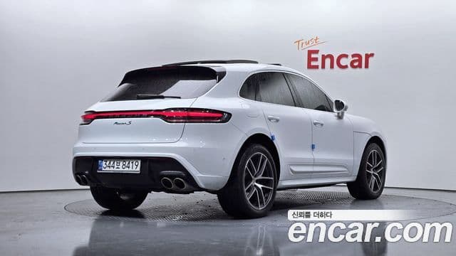 Porsche Macan 2