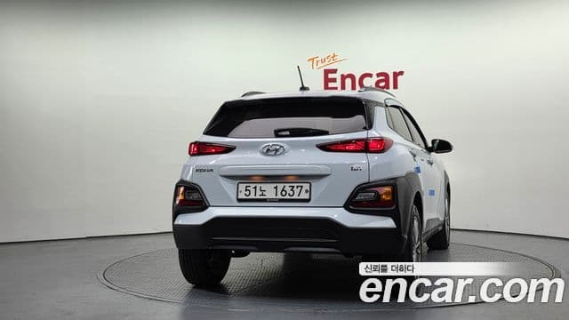 Hyundai Kona 4