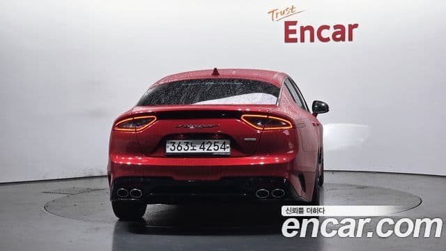 Kia Stinger 4