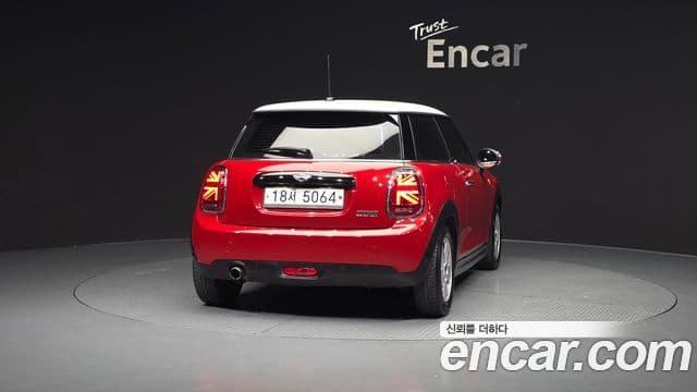 MINI Cooper 4