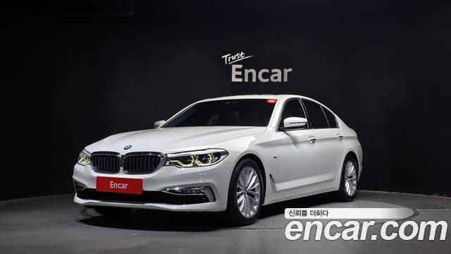 BMW 5 Series (G30)
