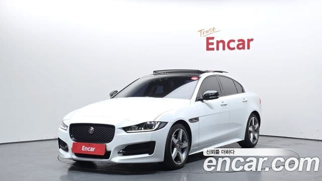 Jaguar XE — 1