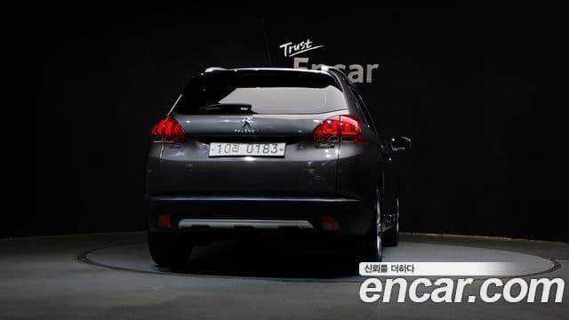 Peugeot 2008 4
