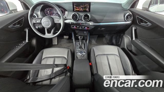Audi Q2 4