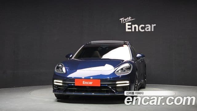 Porsche Panamera (971) 3