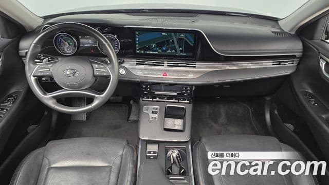Hyundai The New Grandeur IG Hybrid 4